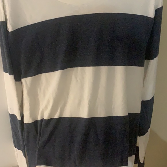 Abercrombie and Fitch long sleeve. Men’s L - Picture 4 of 4